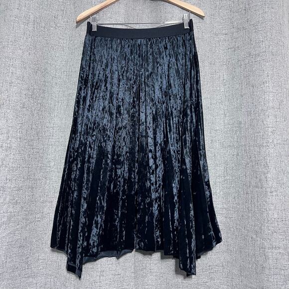 Max Studio Dresses & Skirts - Max Studio Skirt Women Large Black Velvet‎ Pleated Goth Whimsigoth Fairy